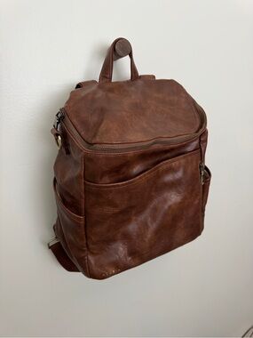 La Mère Vegan Leather Backpack in Chocolate